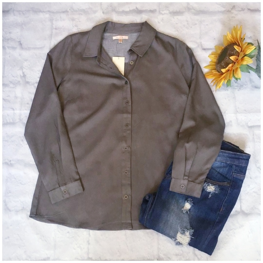 🎀HP🎀 Skies Are Blue Olive Embroidered Top - Picture 2 of 8